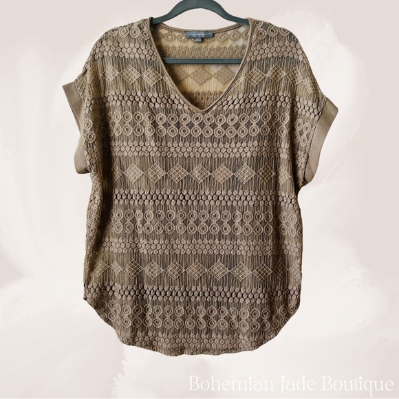 NY Collection Tops - NY COLLECTION Lace Dolman V-neck Short Sleeve Top